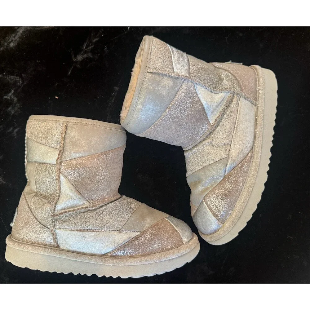 UGG classic short